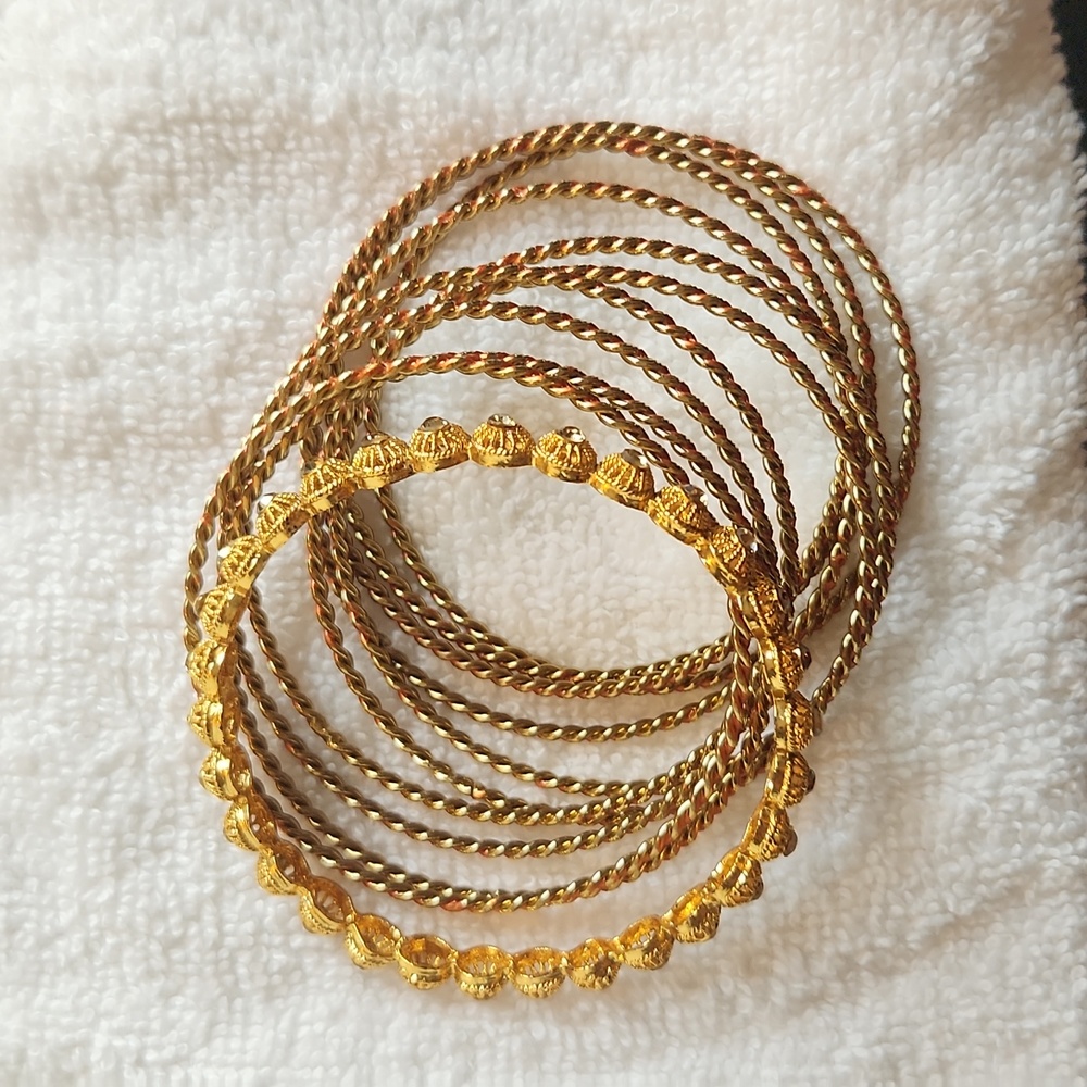 Indian Gold Bangles - Picture 3 of 3
